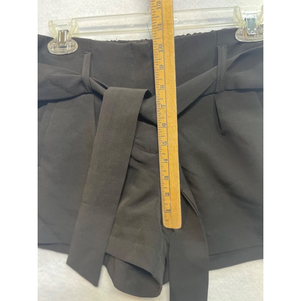 Like an Angel Casual Waist Tie Shorts Women's Size Medium - Picture 6 of 9
